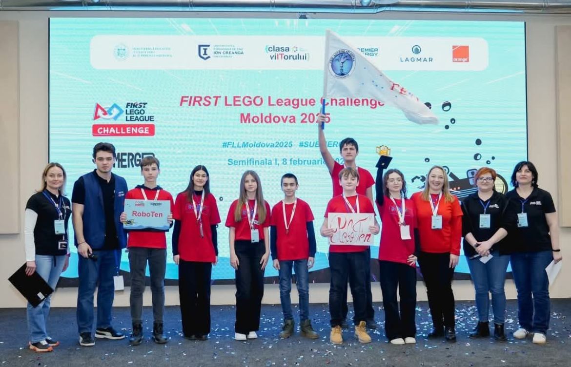 RoboTen receiving the Rising Star Award at FIRST LEGO League 2025